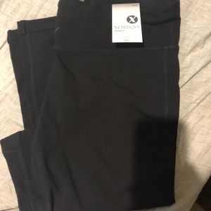 Xersion Crop Leggings
